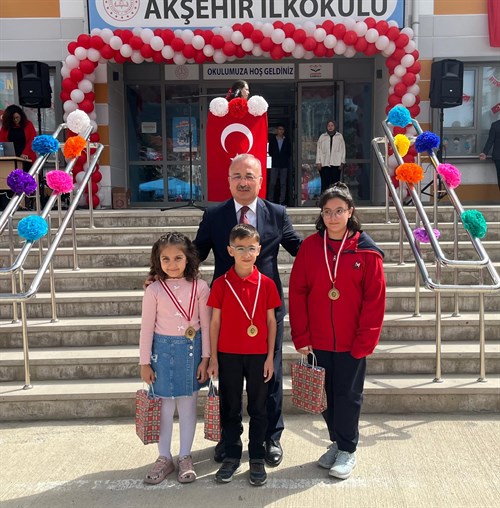 Minik Yüreklerin En Güzel Sevinci 23 Nisan